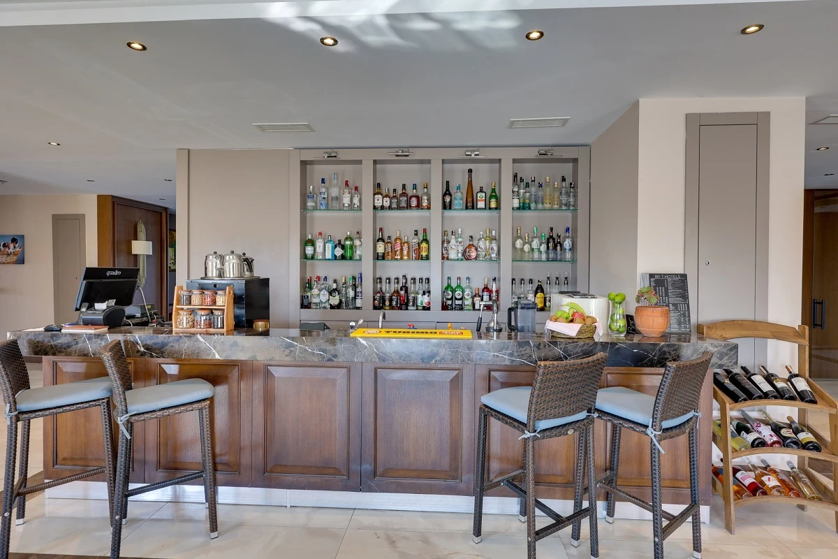 Aya Yorgi Hotel By T — Hotel bar and seating area