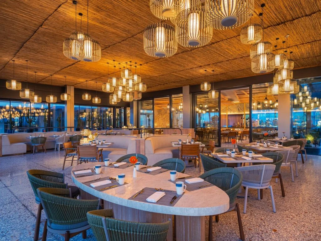 Bellâ Tavola — Restaurant dining room