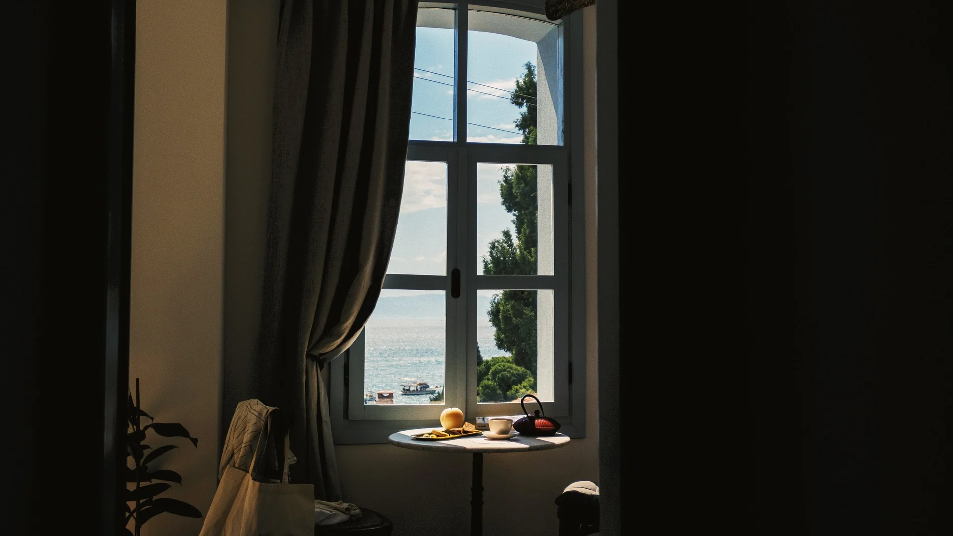 Herakles 1850 — Breakfast table by the window