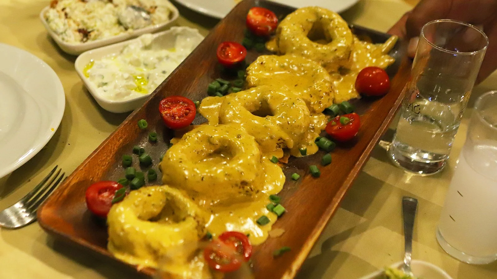 Taş Plak Dalyan — Fischgericht des Restaurants